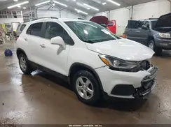 KL7CJPSBXJB611111 2018 CHEVROLET TRAX