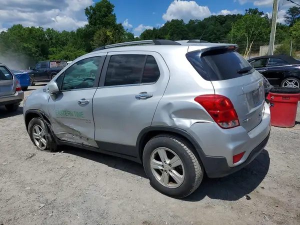 KL7CJPSBXJB613912 2018 CHEVROLET TRAX - Image 2