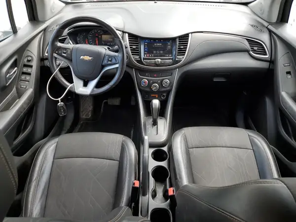 KL7CJPSBXJB644366 2018 CHEVROLET TRAX - Image 8