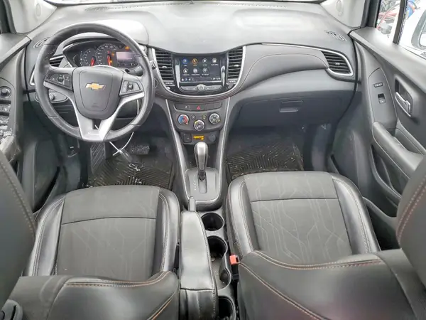 KL7CJPSBXJB650085 2018 CHEVROLET TRAX - Image 8