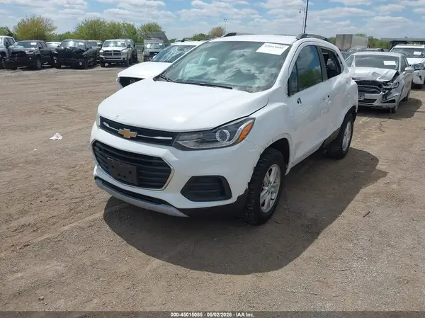 KL7CJPSBXJB683796 2018 CHEVROLET TRAX - Image 2