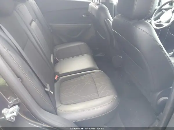 KL7CJPSBXJB692708 2018 CHEVROLET TRAX - Image 8