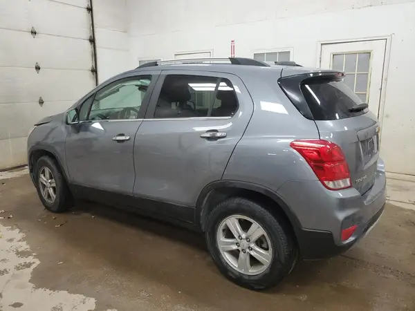 KL7CJPSBXKB719245 2019 CHEVROLET TRAX - Image 2