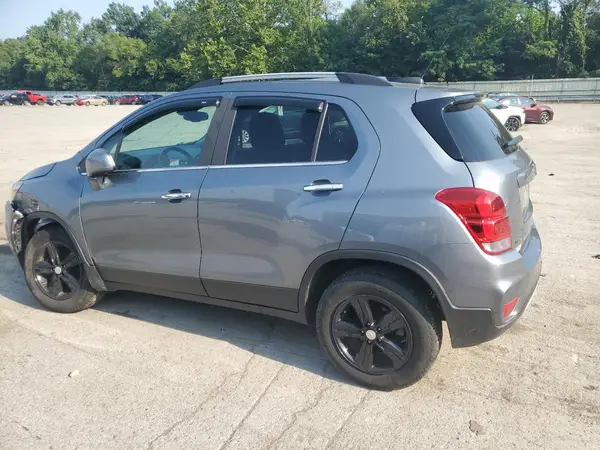 KL7CJPSBXKB782099 2019 CHEVROLET TRAX - Image 2