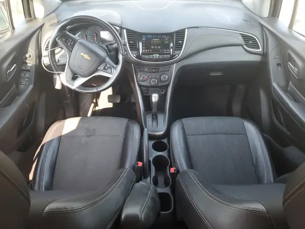 KL7CJPSBXKB782099 2019 CHEVROLET TRAX - Image 8