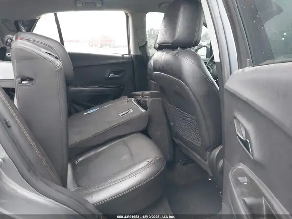 KL7CJPSBXKB792339 2019 CHEVROLET TRAX - Image 8