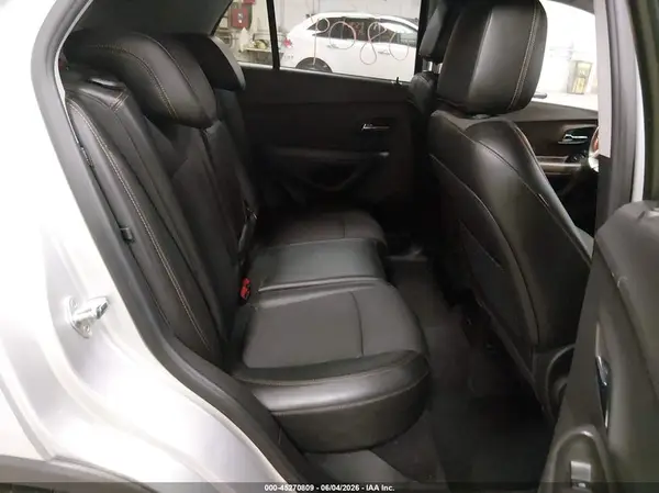 KL7CJPSBXKB835450 2019 CHEVROLET TRAX - Image 8