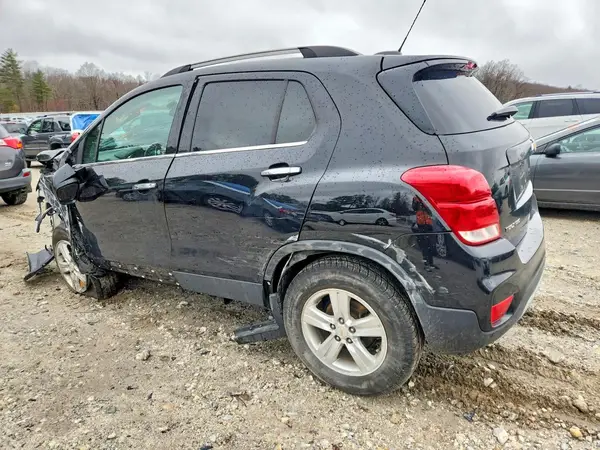 KL7CJPSBXKB838297 2019 CHEVROLET TRAX - Image 2