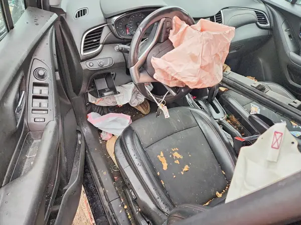 KL7CJPSBXKB838297 2019 CHEVROLET TRAX - Image 8