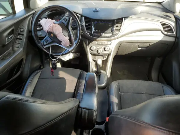 KL7CJPSBXKB866522 2019 CHEVROLET TRAX - Image 8