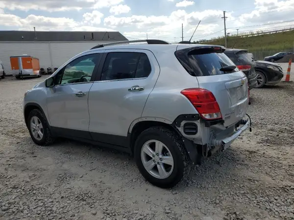 KL7CJPSBXKB889976 2019 CHEVROLET TRAX - Image 2