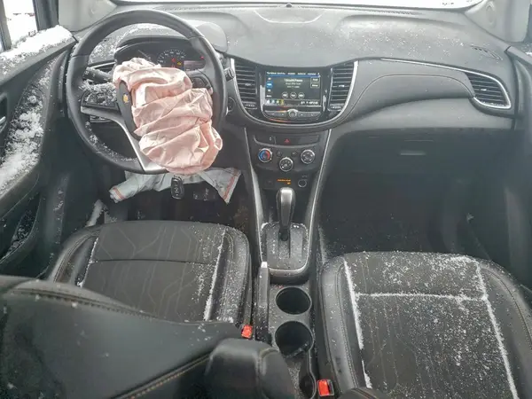 KL7CJPSBXKB890481 2019 CHEVROLET TRAX - Image 8