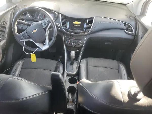 KL7CJPSBXKB902113 2019 CHEVROLET TRAX - Image 8