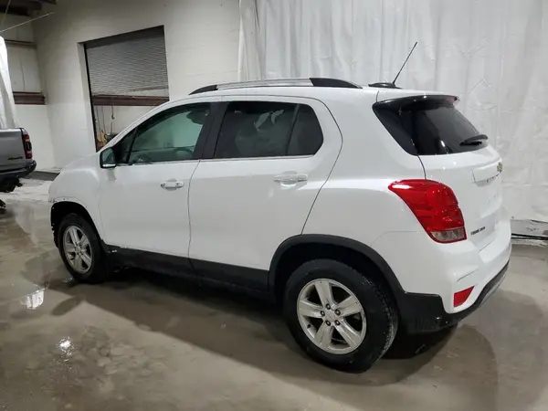 KL7CJPSBXKB905142 2019 CHEVROLET TRAX - Image 2