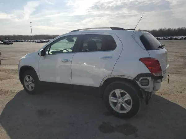 KL7CJPSBXKB924659 2019 CHEVROLET TRAX - Image 2