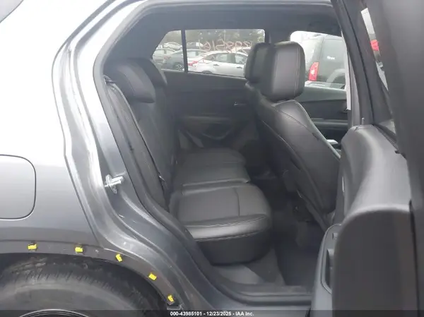 KL7CJPSBXKB928694 2019 CHEVROLET TRAX - Image 8