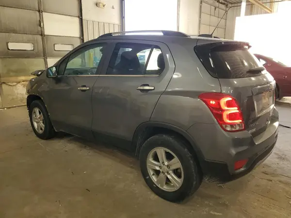KL7CJPSBXKB957242 2019 CHEVROLET TRAX - Image 2