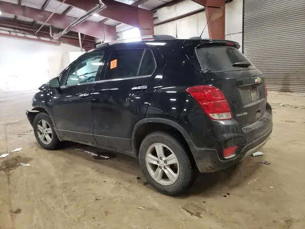 KL7CJPSBXLB000885 2020 CHEVROLET TRAX - Image 2