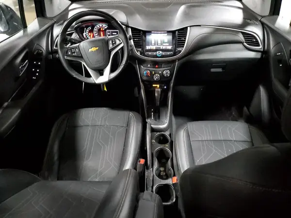 KL7CJPSBXLB003088 2020 CHEVROLET TRAX - Image 8