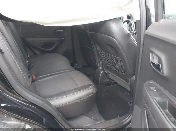 KL7CJPSBXLB008078 2020 CHEVROLET TRAX - Image 8