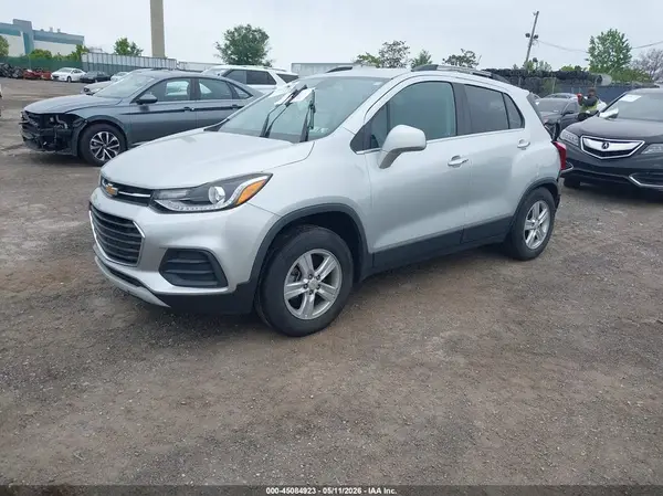 KL7CJPSBXLB021512 2020 CHEVROLET TRAX - Image 2