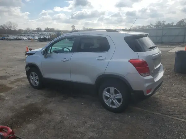 KL7CJPSBXLB036608 2020 CHEVROLET TRAX - Image 2