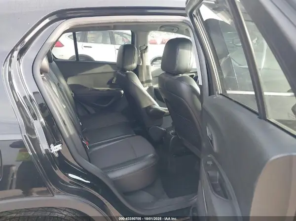 KL7CJPSBXLB044126 2020 CHEVROLET TRAX - Image 8