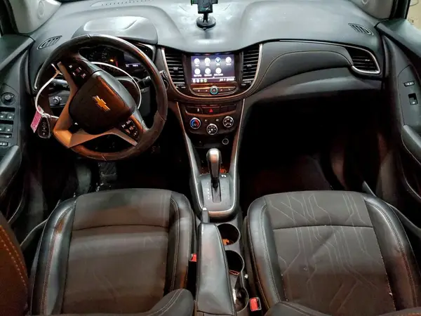 KL7CJPSBXLB084271 2020 CHEVROLET TRAX - Image 8