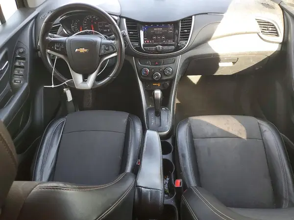 KL7CJPSBXLB085064 2020 CHEVROLET TRAX - Image 8