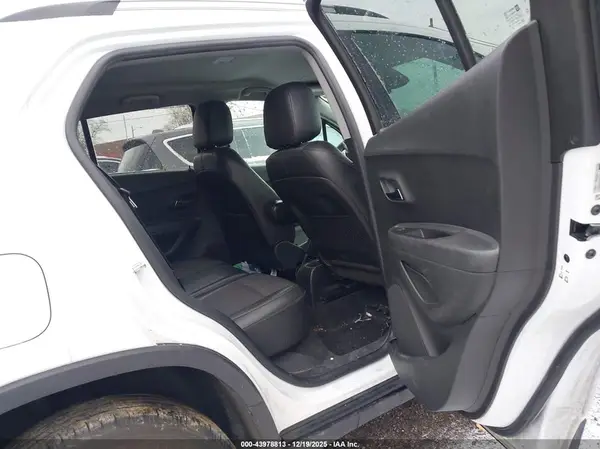 KL7CJPSBXLB320711 2020 CHEVROLET TRAX - Image 8