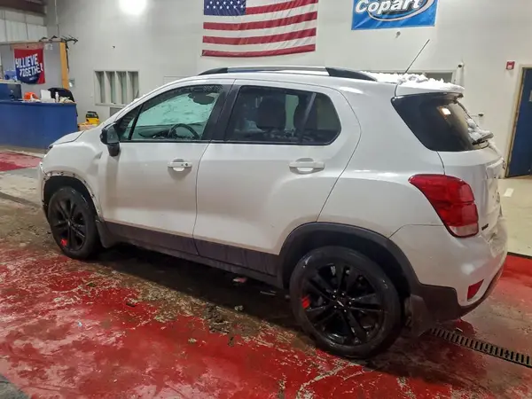 KL7CJPSBXLB322782 2020 CHEVROLET TRAX - Image 2