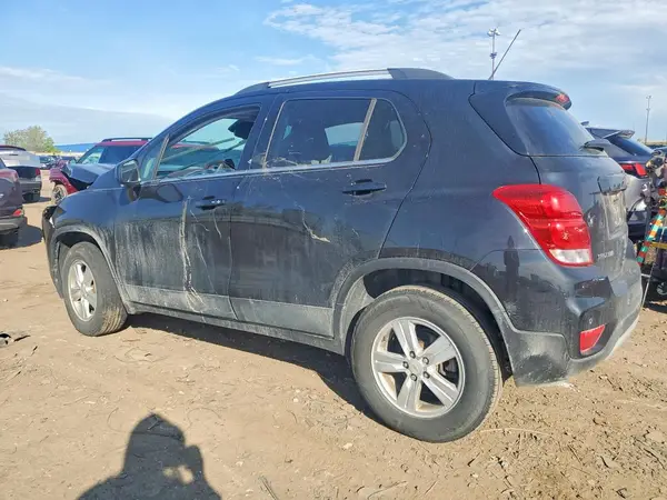 KL7CJPSBXLB327092 2020 CHEVROLET TRAX - Image 2