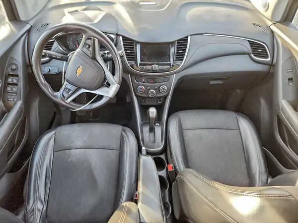 KL7CJPSBXLB331871 2020 CHEVROLET TRAX - Image 8
