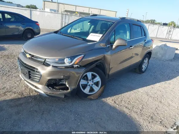 KL7CJPSBXLB345768 2020 CHEVROLET TRAX - Image 2