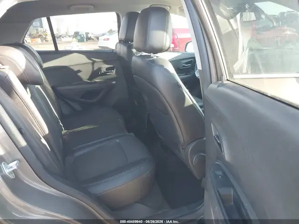 KL7CJPSBXLB345768 2020 CHEVROLET TRAX - Image 8