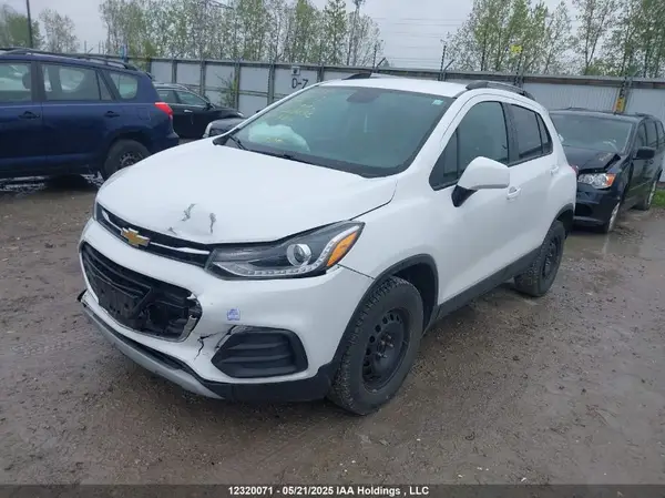 KL7CJPSBXMB302436 2021 CHEVROLET TRAX - Image 2