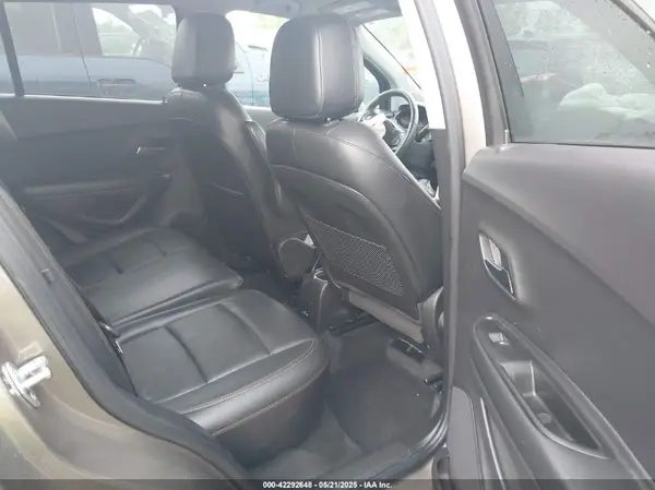 KL7CJPSBXMB311623 2021 CHEVROLET TRAX - Image 8