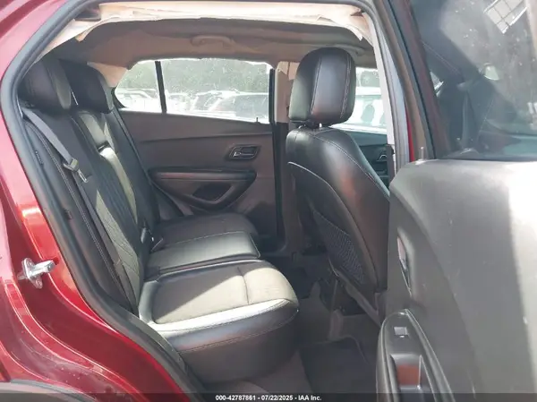 KL7CJPSBXMB322198 2021 CHEVROLET TRAX - Image 8