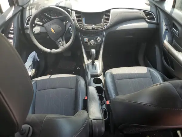 KL7CJPSBXMB322573 2021 CHEVROLET TRAX - Image 8