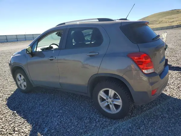 KL7CJPSBXMB322928 2021 CHEVROLET TRAX - Image 2