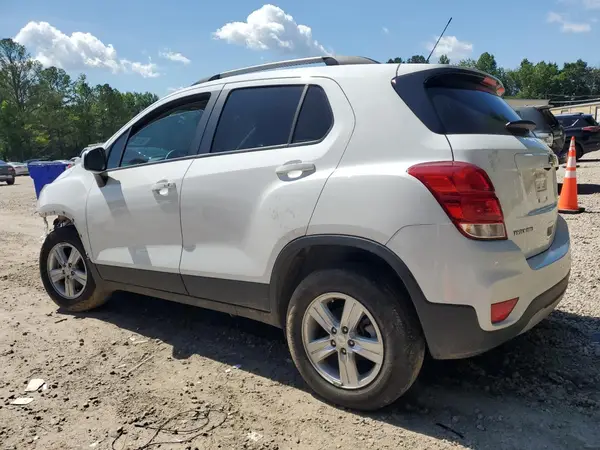 KL7CJPSBXMB357159 2021 CHEVROLET TRAX - Image 2