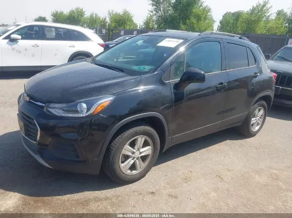 KL7CJPSM0MB364896 2021 CHEVROLET TRAX - Image 2
