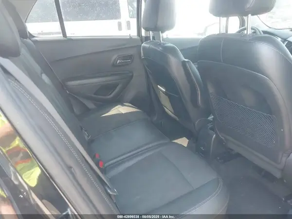 KL7CJPSM0MB364896 2021 CHEVROLET TRAX - Image 8