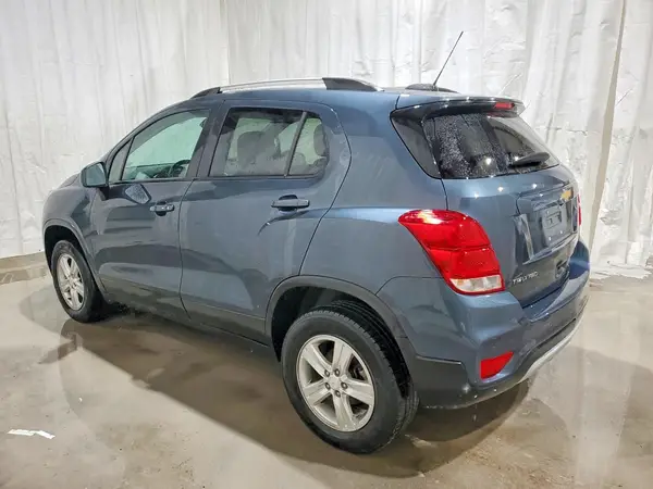 KL7CJPSM0NB521487 2022 CHEVROLET TRAX - Image 2