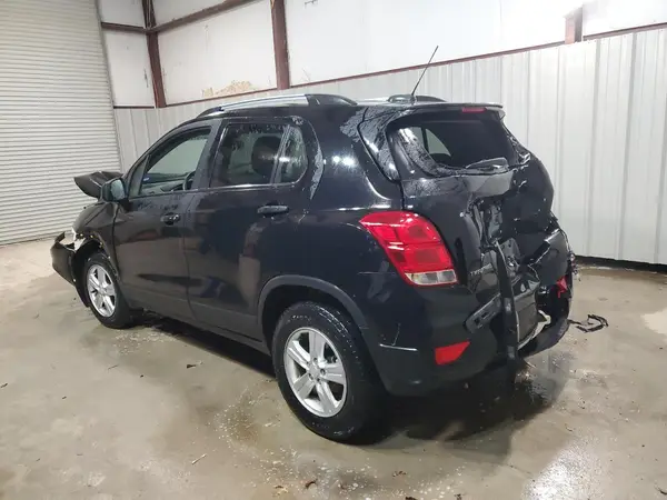 KL7CJPSM0NB523904 2022 CHEVROLET TRAX - Image 2