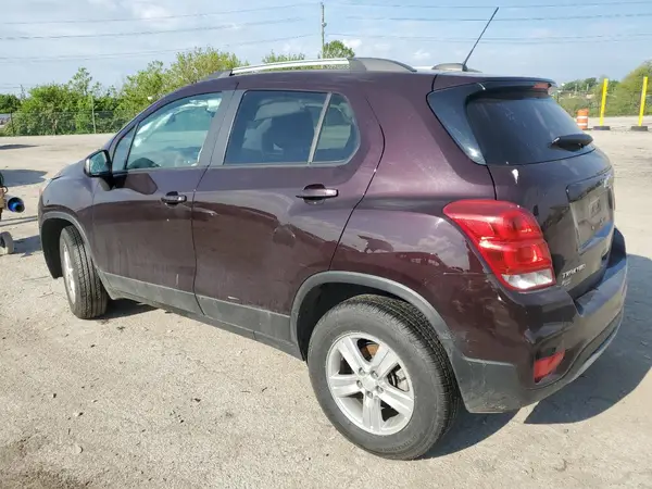 KL7CJPSM0NB527838 2022 CHEVROLET TRAX - Image 2