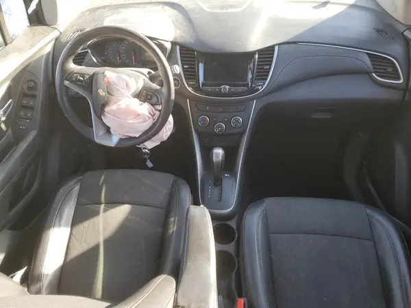 KL7CJPSM0NB530156 2022 CHEVROLET TRAX - Image 8
