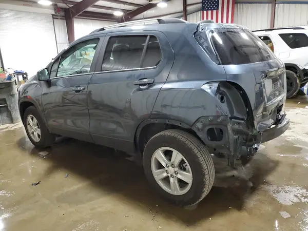 KL7CJPSM0NB533199 2022 CHEVROLET TRAX - Image 2