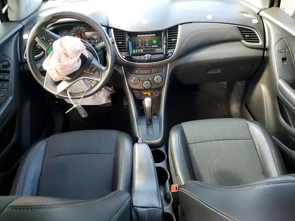 KL7CJPSM0NB534174 2022 CHEVROLET TRAX - Image 8