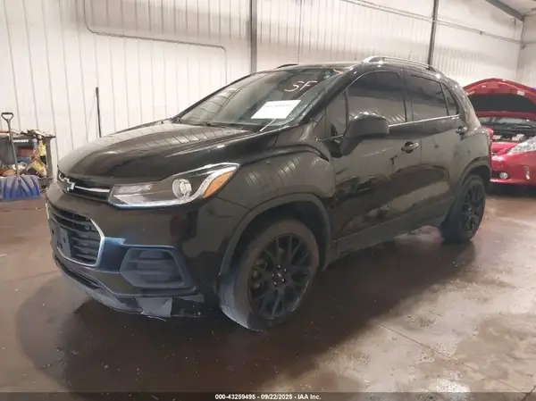KL7CJPSM0NB534790 2022 CHEVROLET TRAX - Image 2